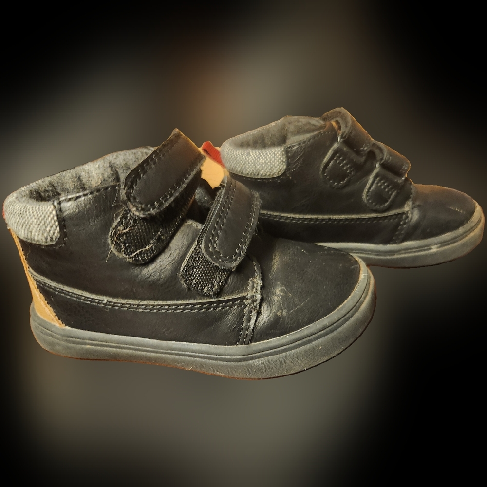 Lot of toddler shoes - Picture 8 of 8